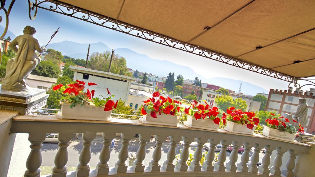 Hotel Boutique Vila Fernando Tirana Exterior photo
