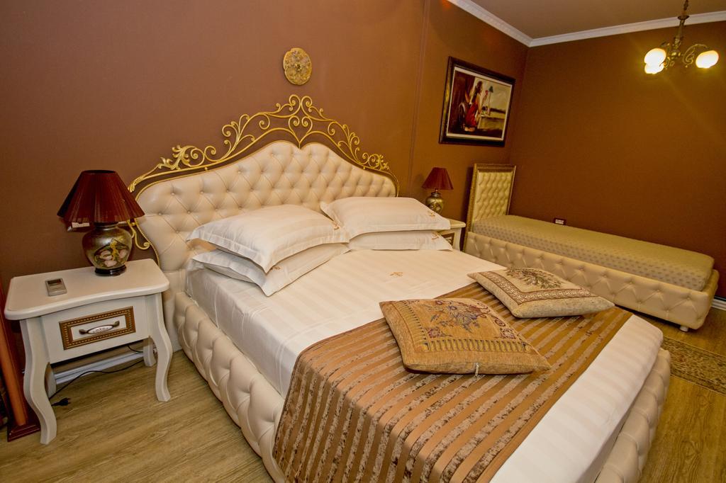 Hotel Boutique Vila Fernando Tirana Exterior photo