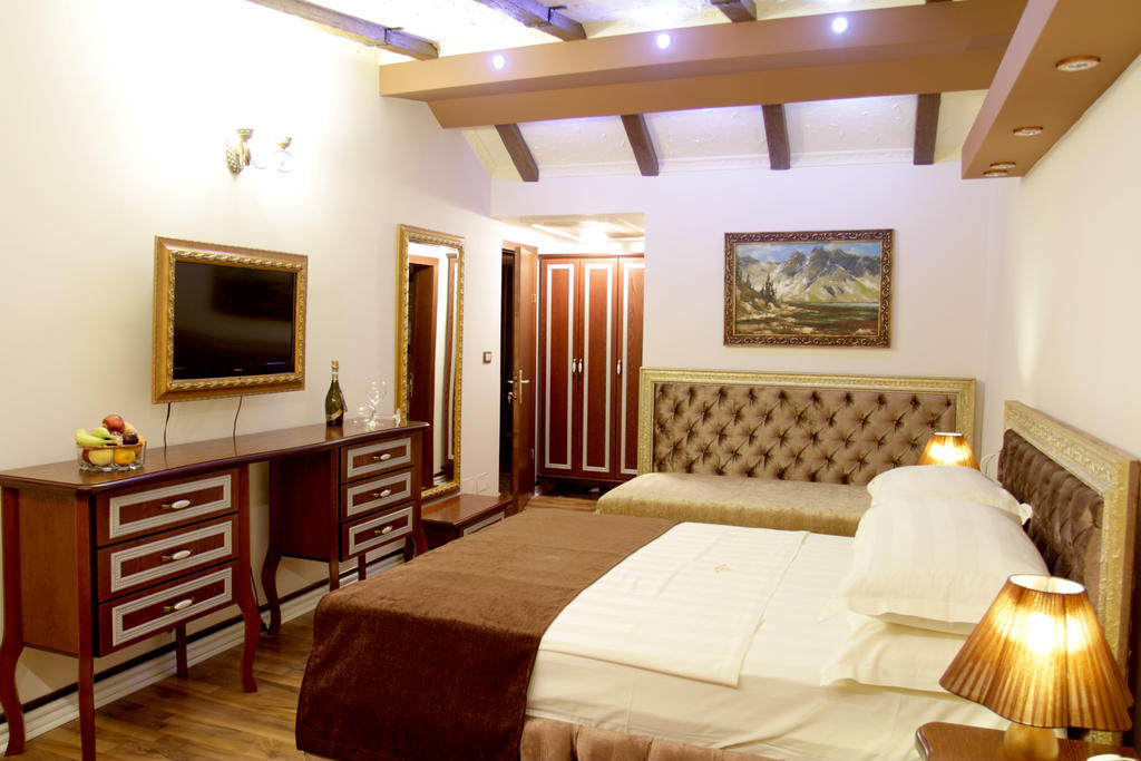 Hotel Boutique Vila Fernando Tirana Room photo